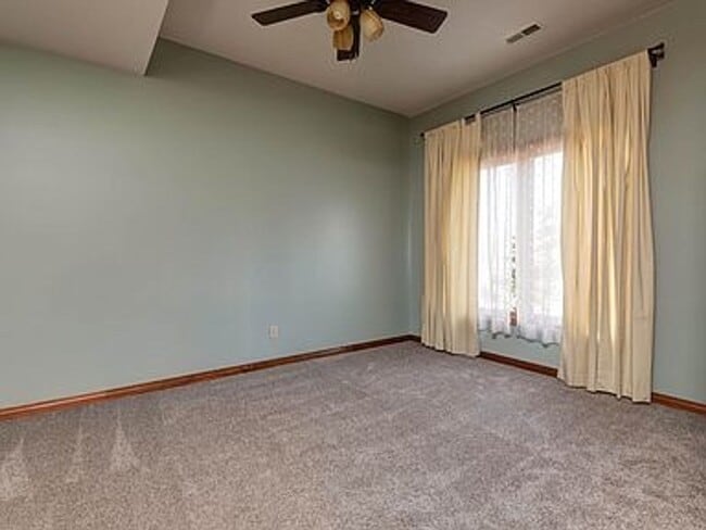 Photo - Executive 4 Bedroom 3.5 Bath 3+ Car Garage...