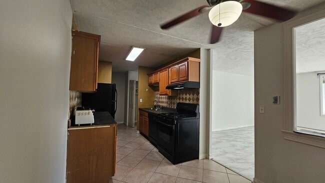 Photo - 5011 Valley Ln Unit 305