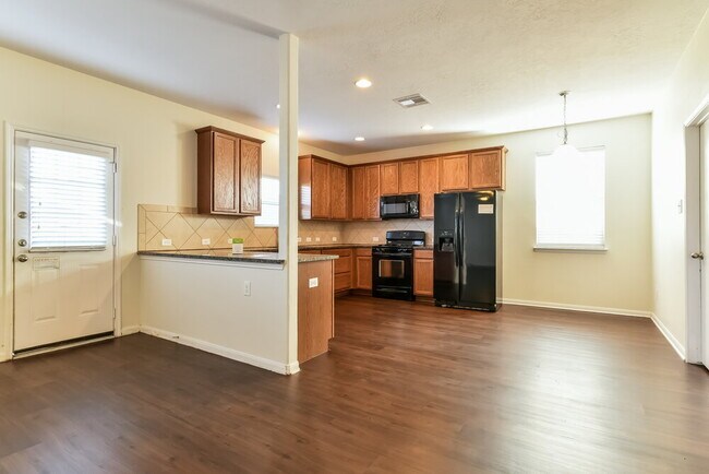 Photo - 1006 Blair Field Ln