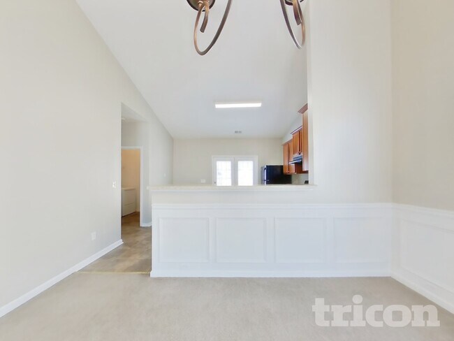 Photo - 1427 Wilshire Way