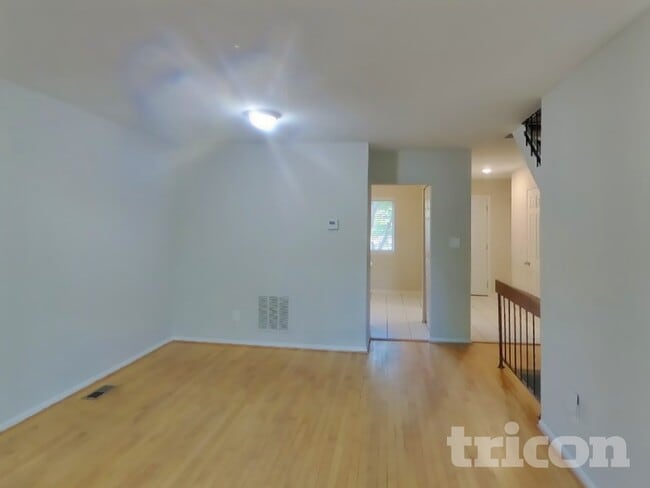 Photo - 337 Wye Mill Ct