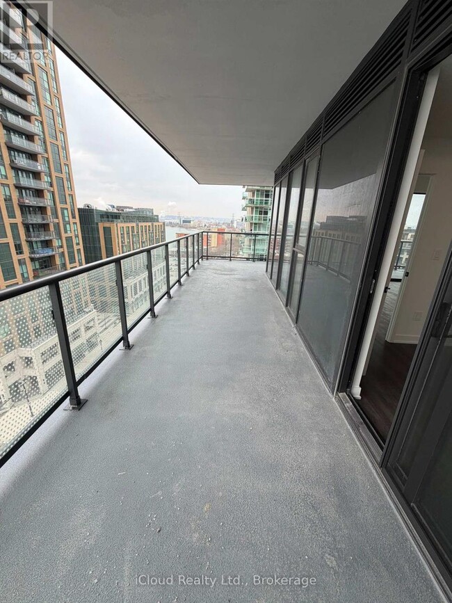 Photo - 2075 Lakeshore Rd. Unit 908