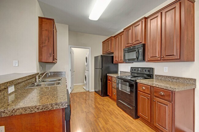 Building Photo - Prairie Vista Rental