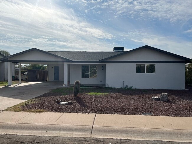 Photo - Remodeled 4 Bed/2 Bath in great ASU neighborhood