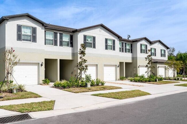 38119 Fallstone Wy