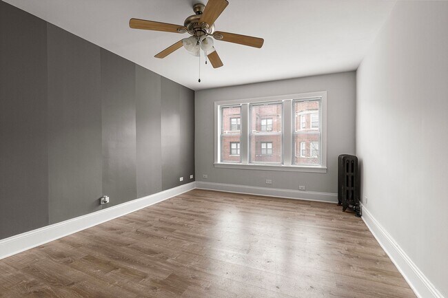 Photo - 1609 W Juneway Ter Unidad 2c