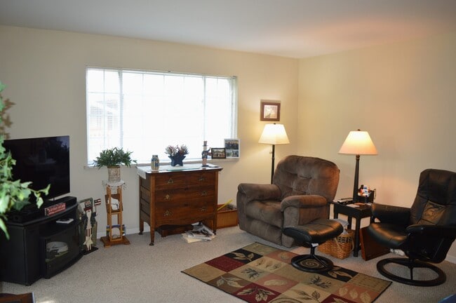 Photo - 928 N Thompson Dr Unit 2