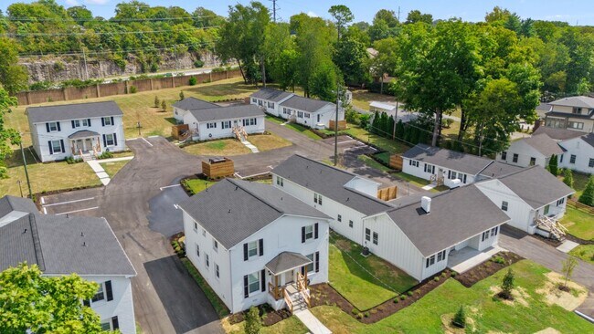 Photo - Beautifully Renovated 2BR/1.5BA Townhouse Duplex in West Nashville!