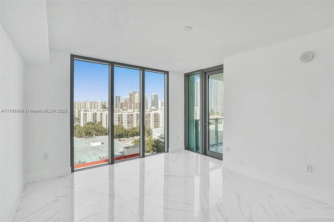 Photo - 330 Sunny Isles Blvd Unidad A5907 Rental