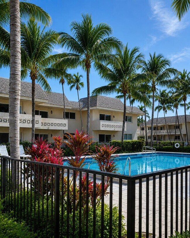 Building Photo - 14500 SW 88th Ave Unit 227