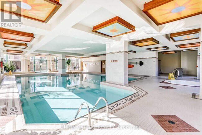 Photo - 7825 Bayview Ave Unit 606