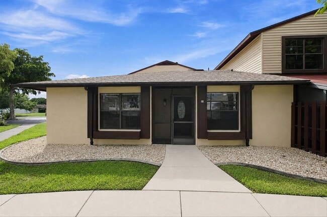 Photo - 646 SE 12th Ct Unit 17