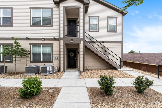 Building Photo - 4569 Copeland Lp Unit 103 Rental
