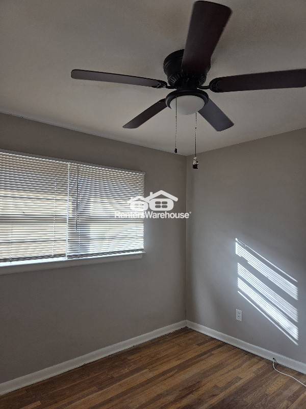 Photo - 104 Fenwick Dr