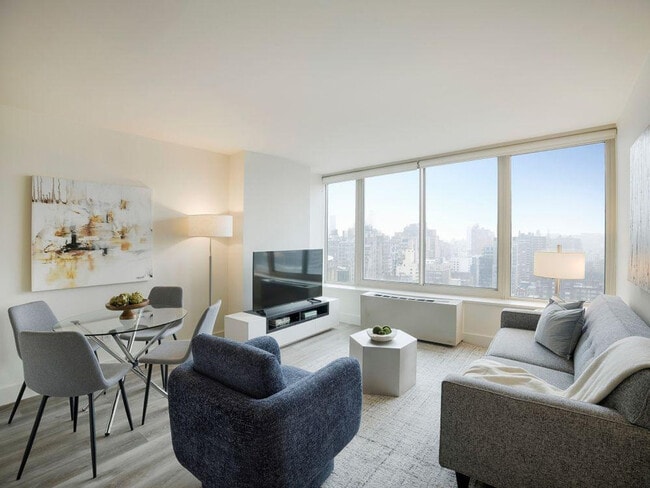 Photo - 5 Pennsylvania Plaza Unit SI ID1508166P