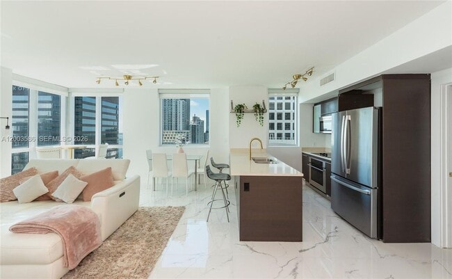 Photo - 500 Brickell Ave Unit 3802