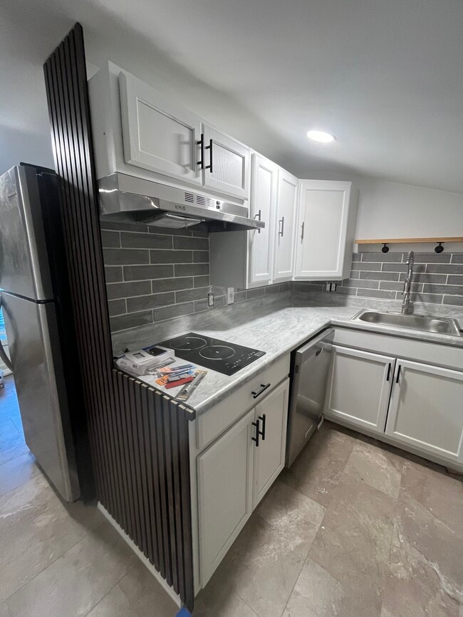Photo - 138 Randolph St Unit apartment