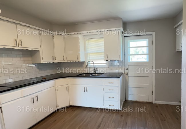 Photo - 4400-4402 S Dodge Ave Unidad 4402 S Dodge Ave