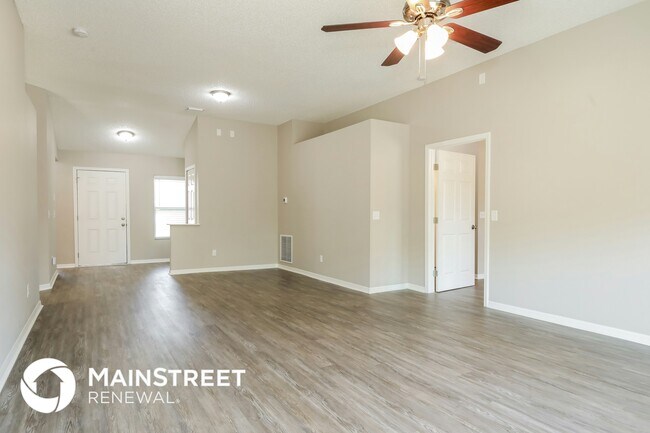 Photo - 7871 Moss Pointe Trail E
