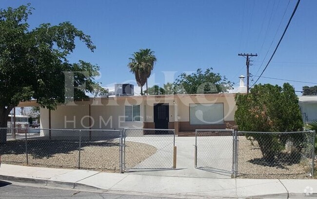 Building Photo - 2317 Hassett Ave Rental