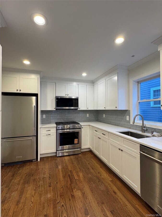 Photo - 93 Henry Ave