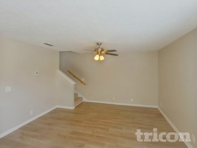 Photo - 2616 Apostle Ln