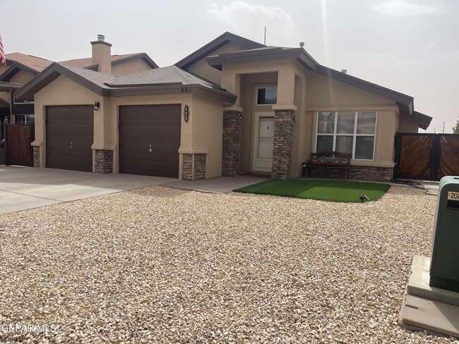 Photo - 881 Dakota River Ave House