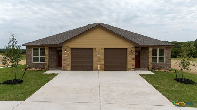 Photo - 201 Leon Townhome