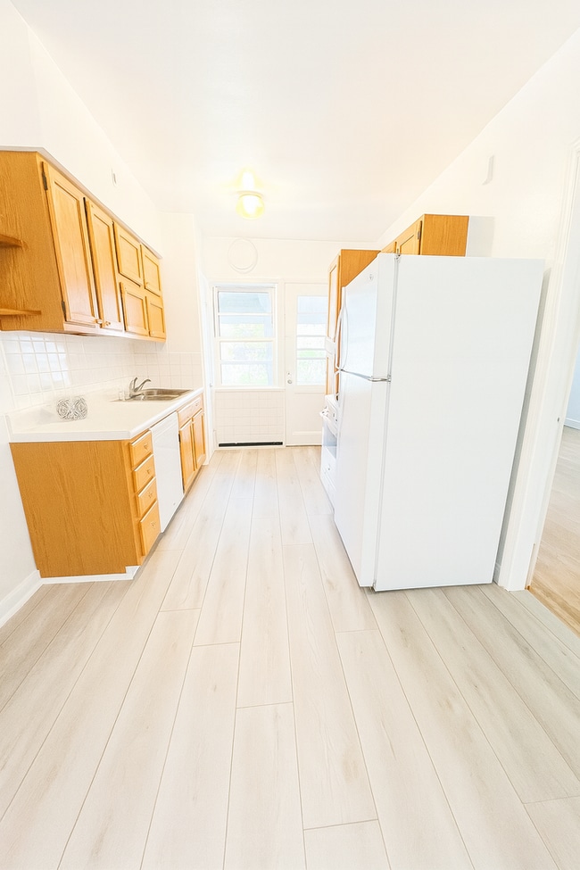 Photo - 8241 Delmar Blvd Unit 1E