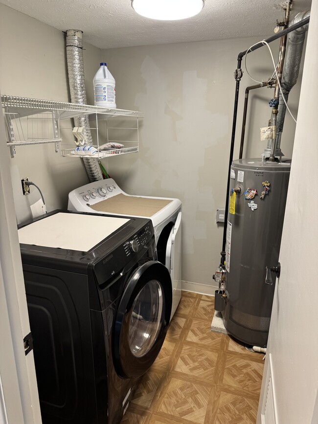 Photo - 4310 Hyde Park