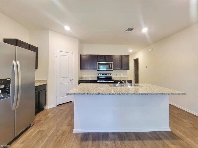 Photo - 14504 Fitzgibbon Dr