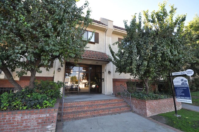 Photo - 14710 Burbank Blvd Apartamento Unidad 208