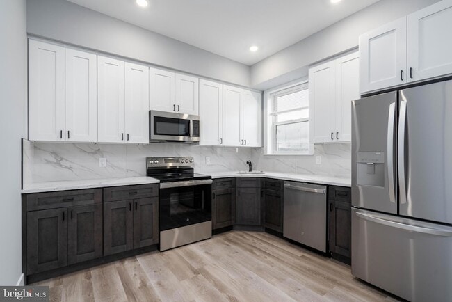 Photo - 2323 E Cabot St Unit 3