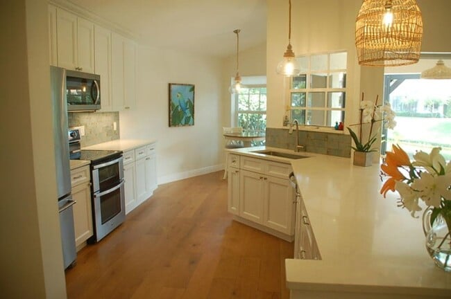 Photo - 16450 Riverwind Dr