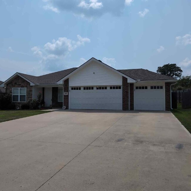 Photo - 1214 Cypress Ct