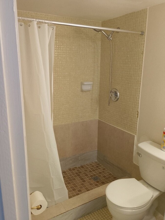 Photo - 605 Margate Ct