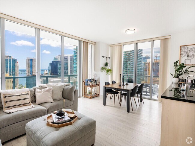 Building Photo - 79 SW 12th St Unit 3106-S Rental