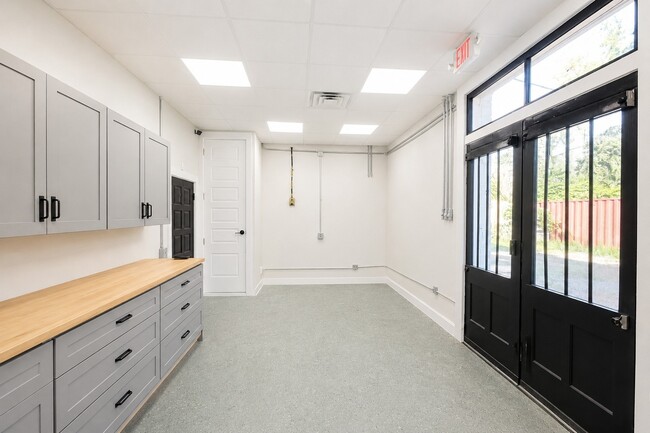 Photo - 129-133 S Fulton St