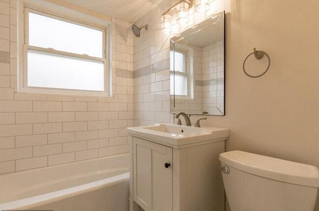 Photo - 526 Kenyon Street NW #101 Unit 101