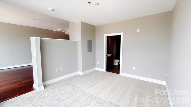 Photo - 333 W Trade St Unit 1705