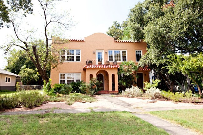 Main Home - 512 W Gramercy Pl Casa Adosada