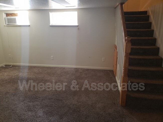 Photo - 138 W Lomond View Dr