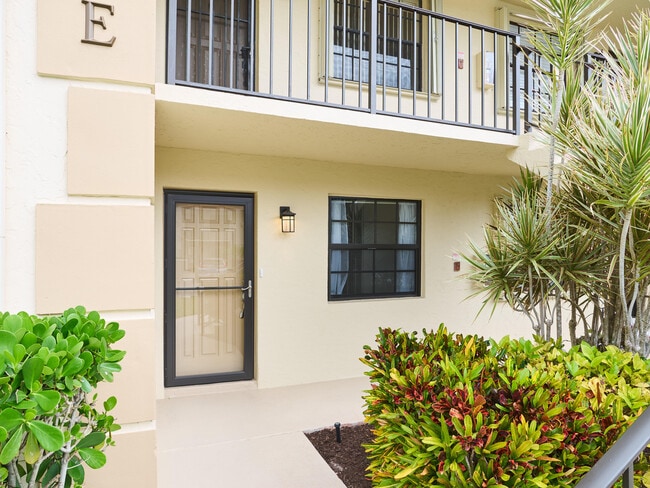 Photo - 1101 Pinecrest Cir Unit E