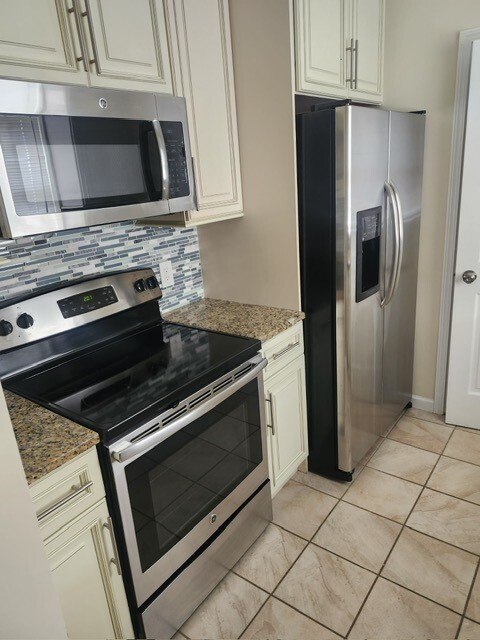 Photo - 7 Danica Way Unit 28