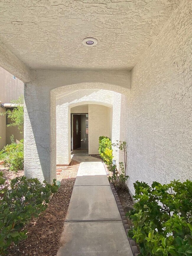 Photo - 1425 Spice Sky Dr