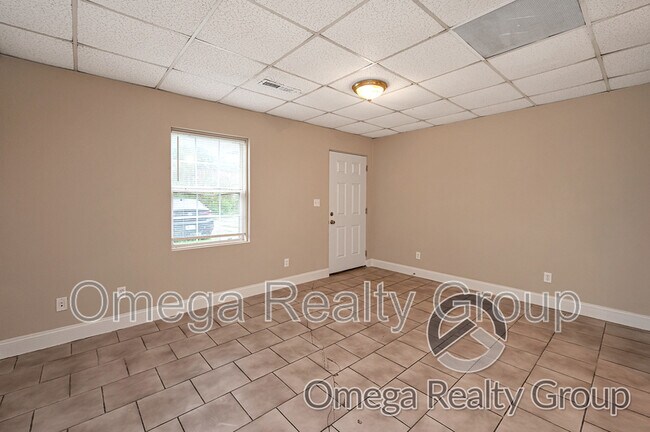 Photo - 322 Percy St