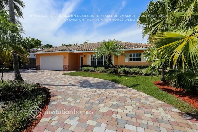 Photo - 835 NW 7th St