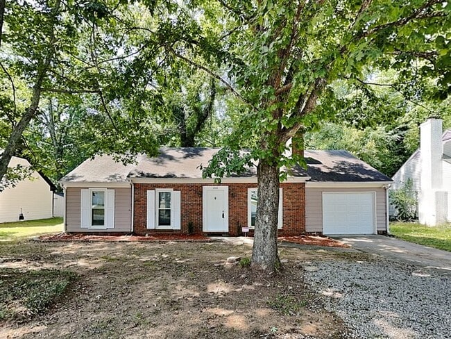 Building Photo - 6900 Duncroft Ln