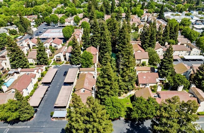 Aerial photo - Timberlake Condominiums