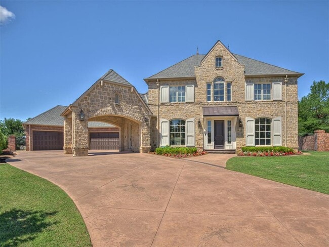 Photo - 18601 Wolf Creek Dr House